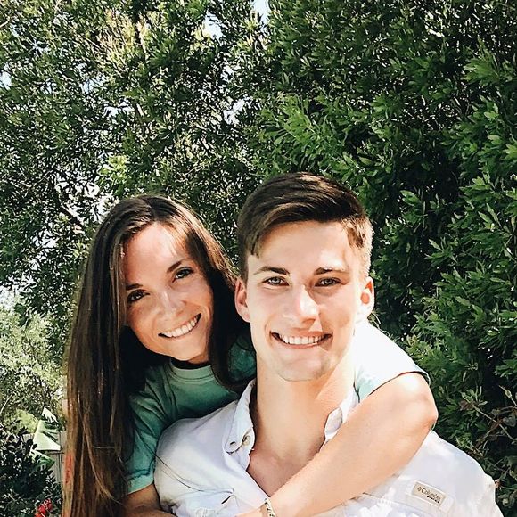 Meet your Posher, Kelsey - Picture 1 of 1